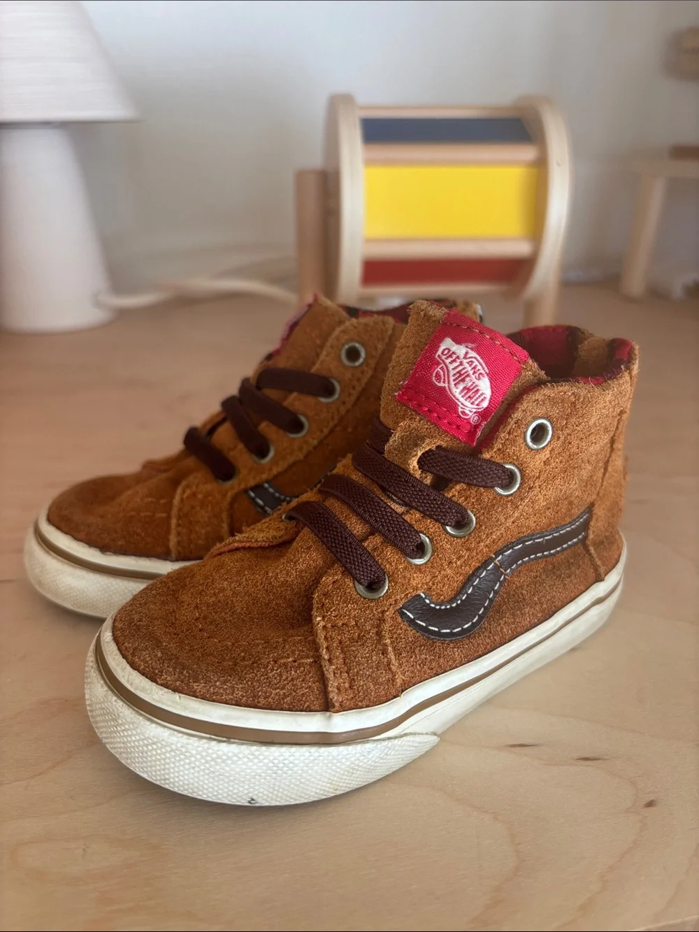 Vans Kids Brown Suede High-Top Sneakers with Pink Logo Patch